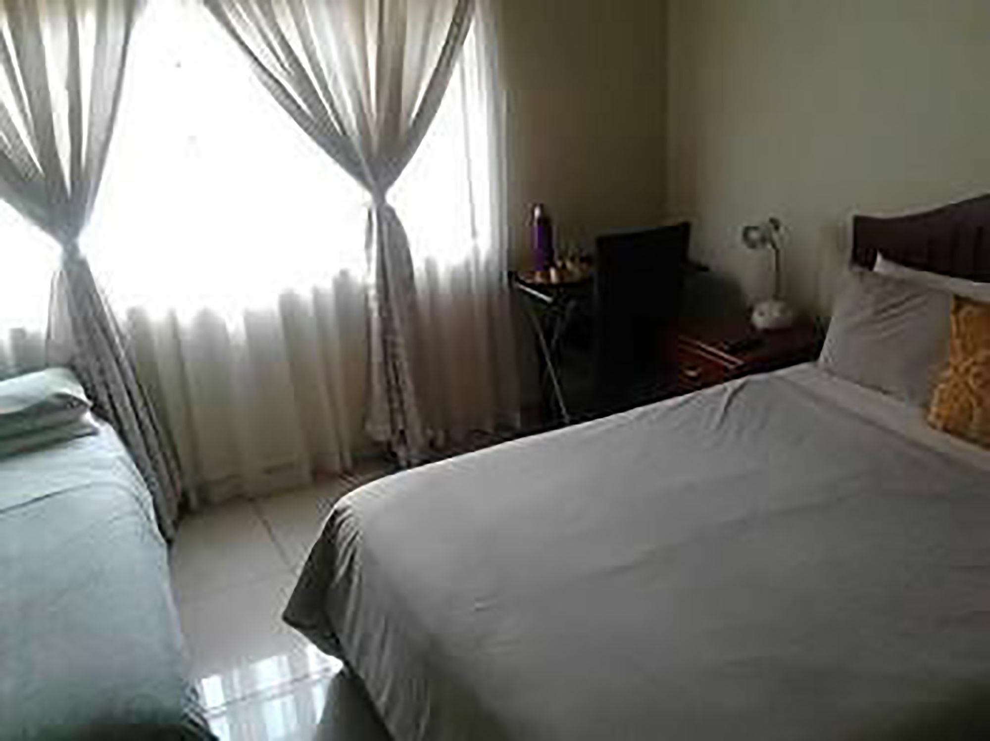 A New Earth Guest Lodge ฟรานซิสทาวน์ ภายนอก รูปภาพ