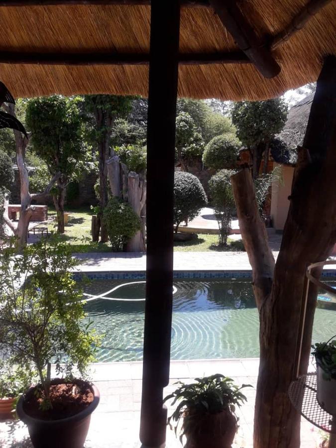 A New Earth Guest Lodge ฟรานซิสทาวน์ ภายนอก รูปภาพ